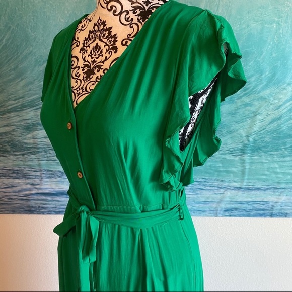 Dress - Picture 3 of 4